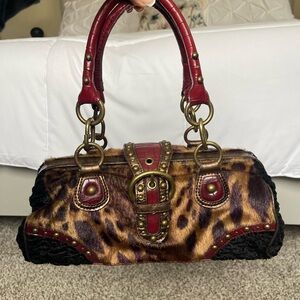 Y2K Vintage Nine West Leopard Print Handbag with Red & gold Accents and buckle